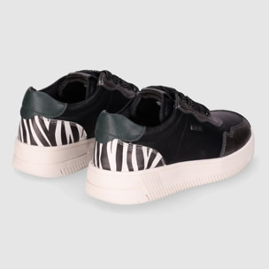 Deportivos de Piel - Negro - Tacón: Bajo