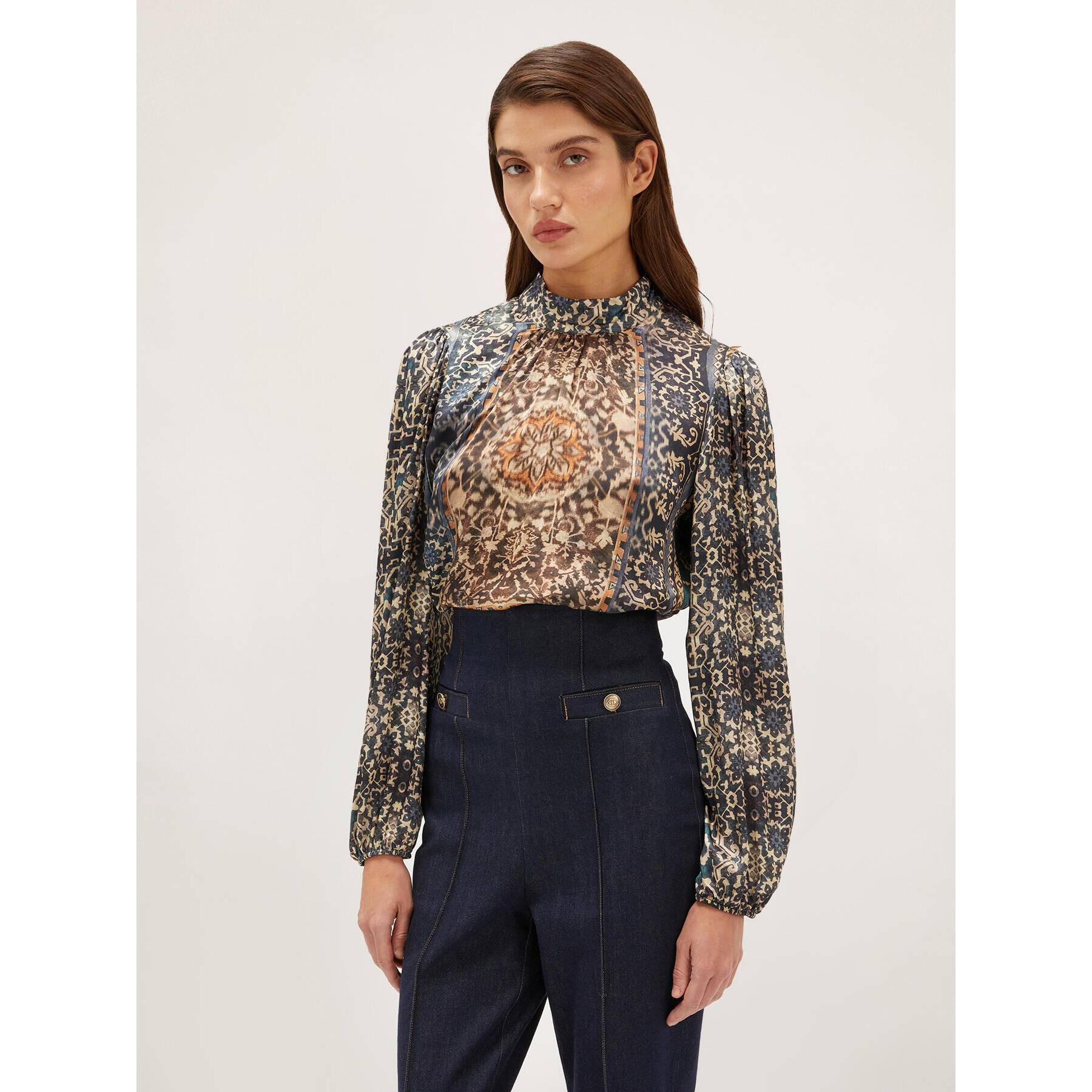 Motivi - Blusa de raso con estampado tipo fular - Beige
