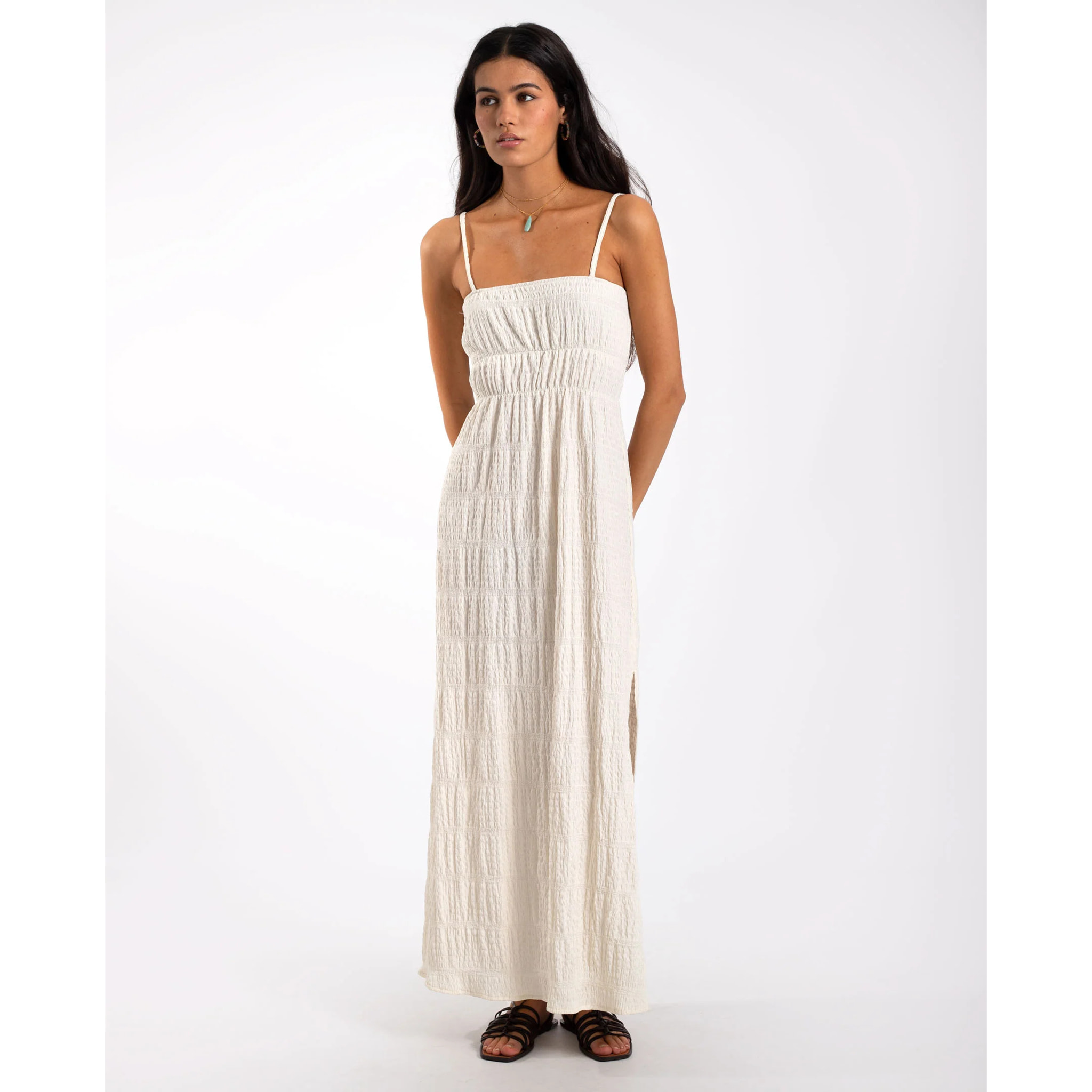 Vestido largo de tirantes con textura