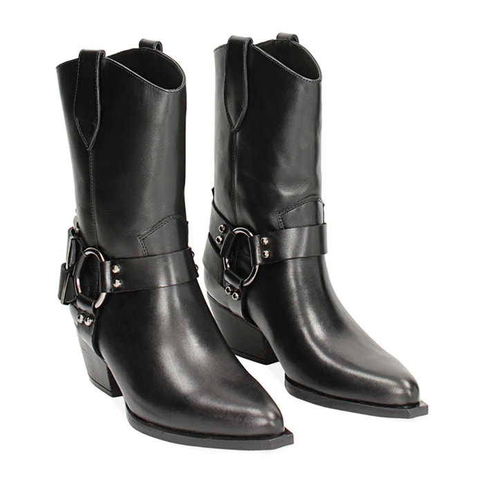 Botines negros de cuero