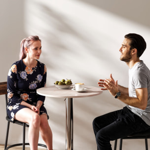 Mesa de Bar Redonda Ajustable en Altura 67-93 cm, Mesa Alta de Bar, Tablero Ø60 cm y Giratorio 360°, con Base Redonda de Metal Cromado, para Bistró, Cocina Comedor, Madera Natural