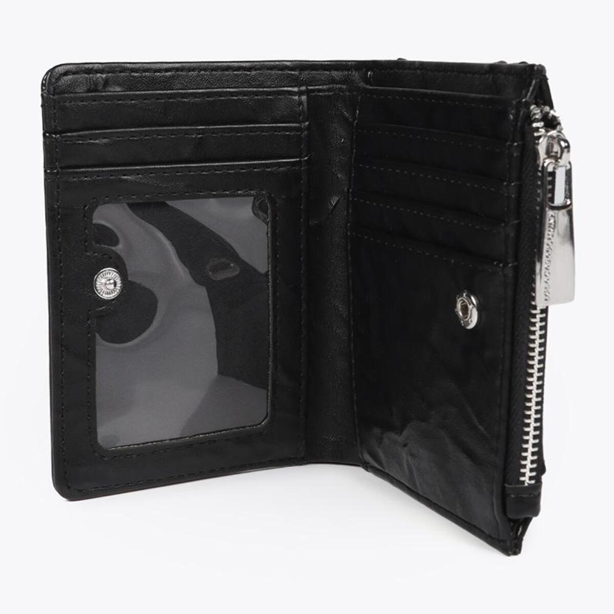 Portafoglio effetto pelle rugosa con borchie