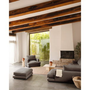 Fauteuil de teinte gris foncé de 105cm Hauteur: 85 Longueur: 108 Largeur: 105