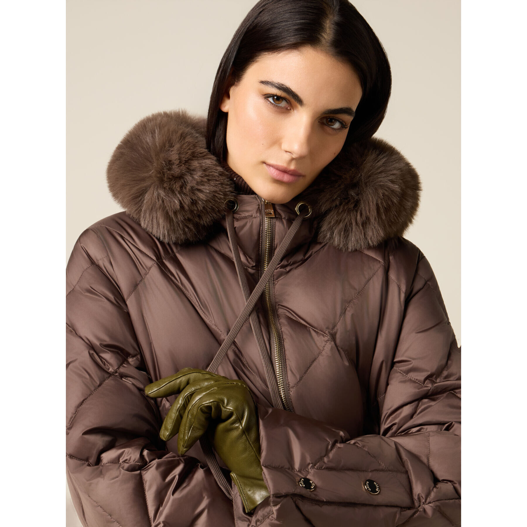 Oltre - Plumífero midi acolchado con pluma auténtica - Marrón