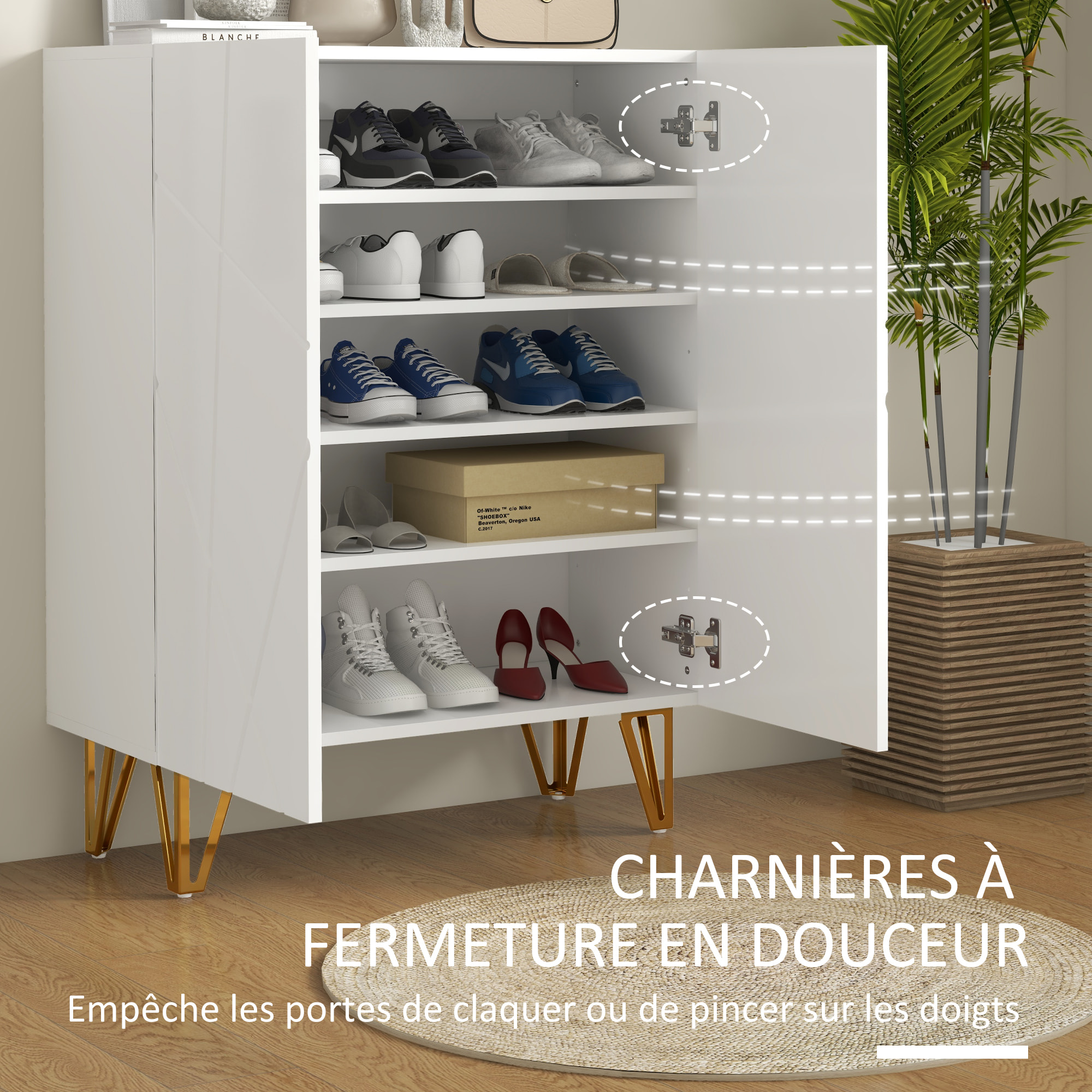 Meuble à chaussures style Art déco 2 portes 5 niveaux piètement épingle acier doré façade laquée blanc