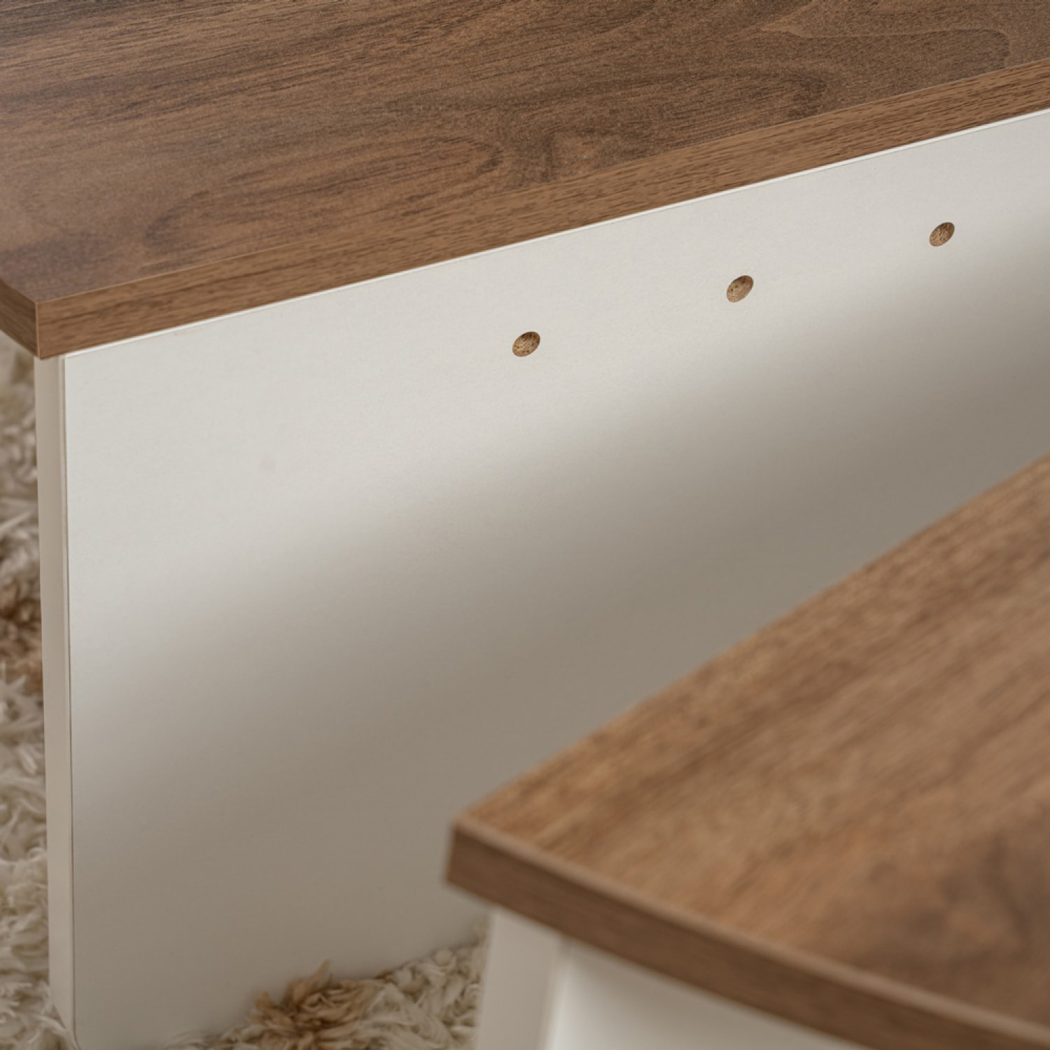 BONY Table basse ronde podium bois noyer et blanc 90cm