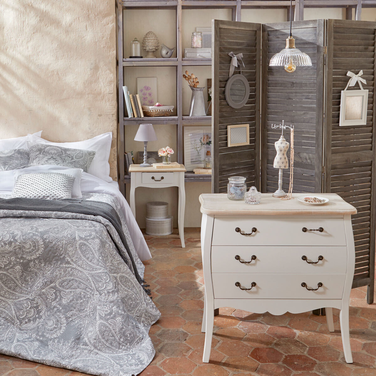 Dessus de lit + 2 taies "Marie" gris clair - 260x240 cm