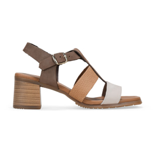 Sandalias de tacón marrones en piel