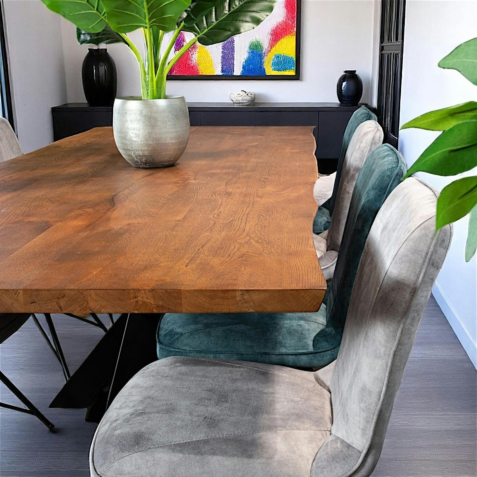 Table en chêne 240 cm bordures naturelles OKA
