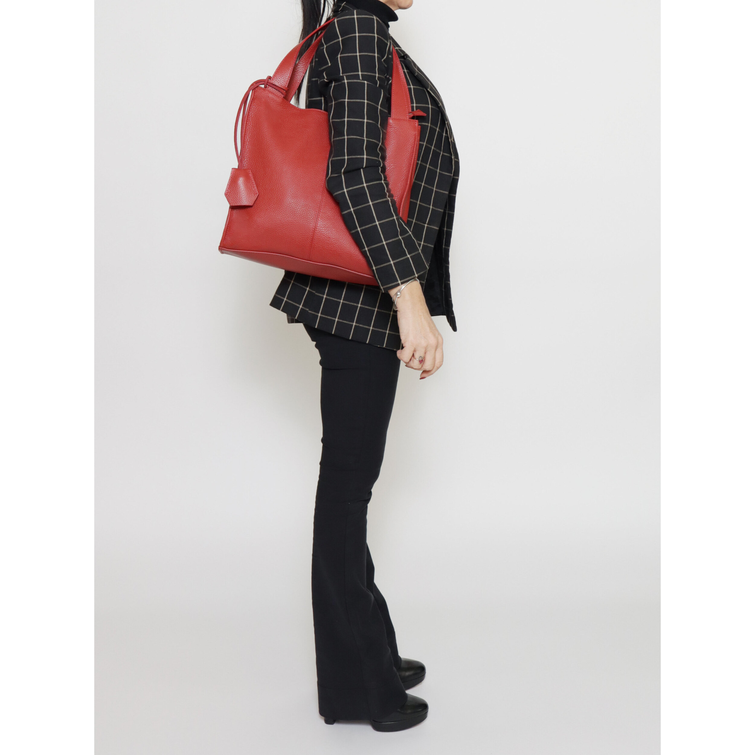 Borsa a spalla  da donna In Vera pelle Made in Italy 34x32x11 cm