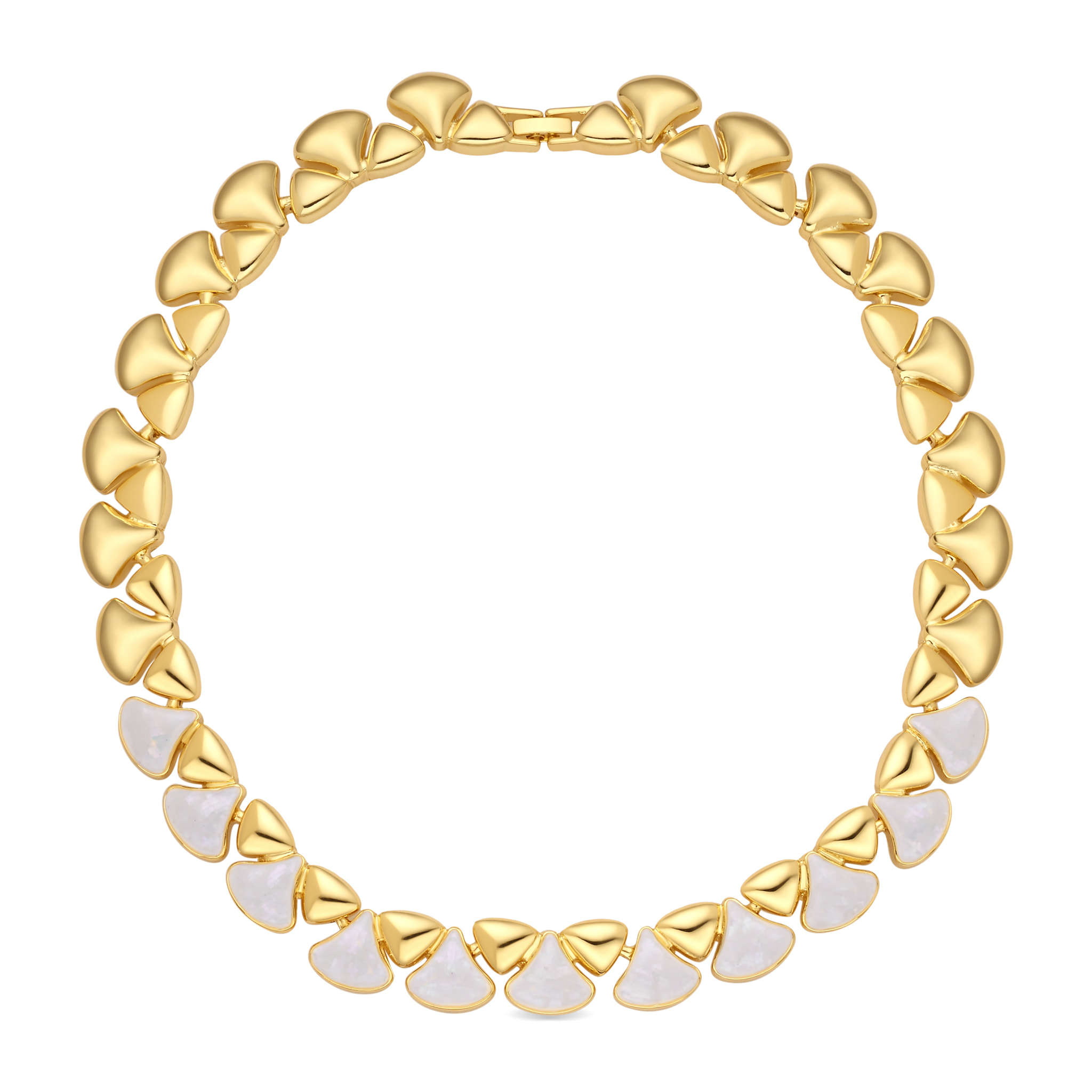 Collar de Madreperla Blanca acabado en oro amarillo de 18k