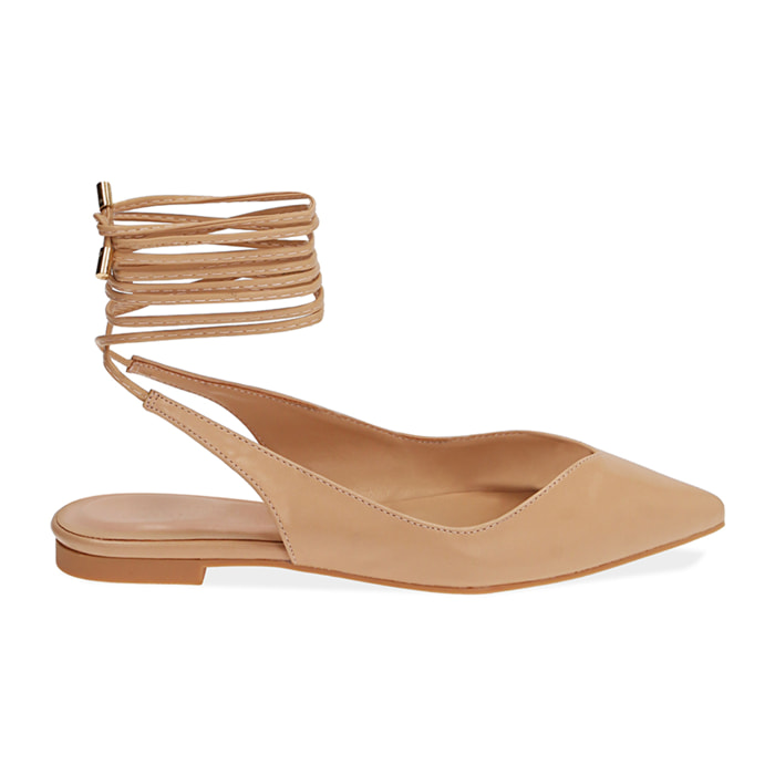 Bailarinas destalonadas beige con cordones