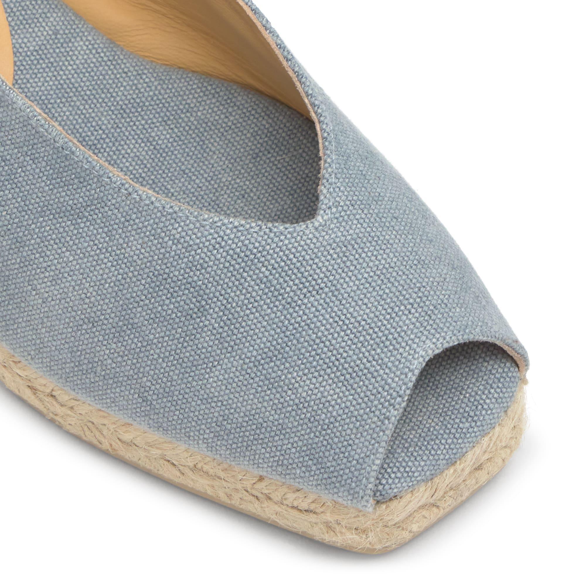 Alpargata de cuña 3 cm open toe en lona de algodón con punta cuadrada