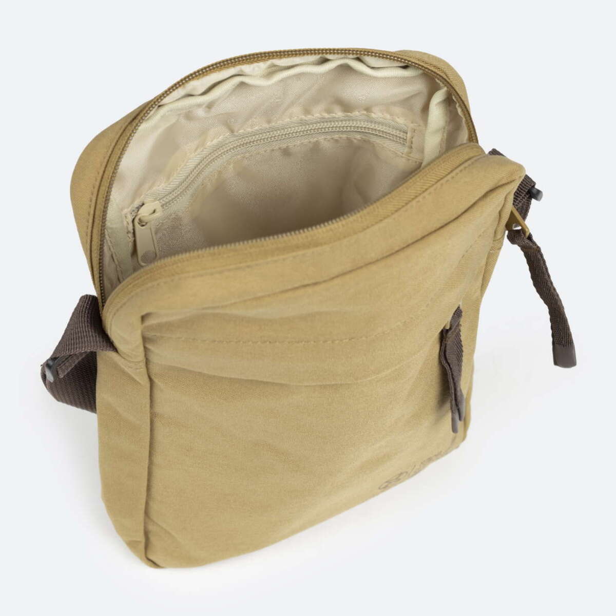 Bandolera Grande Sostenible de Poliéster Reciclado Mostaza .TECA RECYCLED. CROSSBODY LARGE.