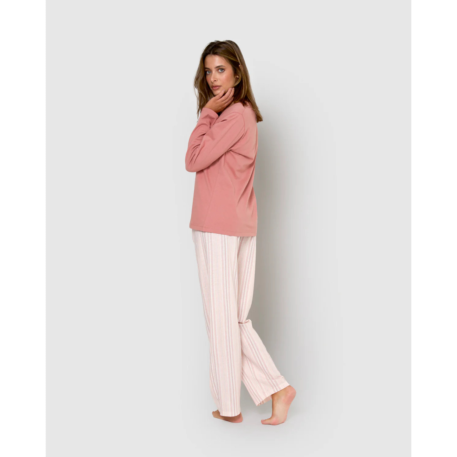 Pijama largo de algodón con escote pico raya martuca rosa