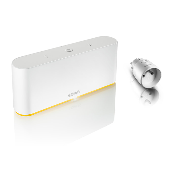 Pack TaHoma switch + 1 prise connectée io - Commande intelligente compatible io, RTS, Zigbee 3.0, Multiprotocole & Multimarque