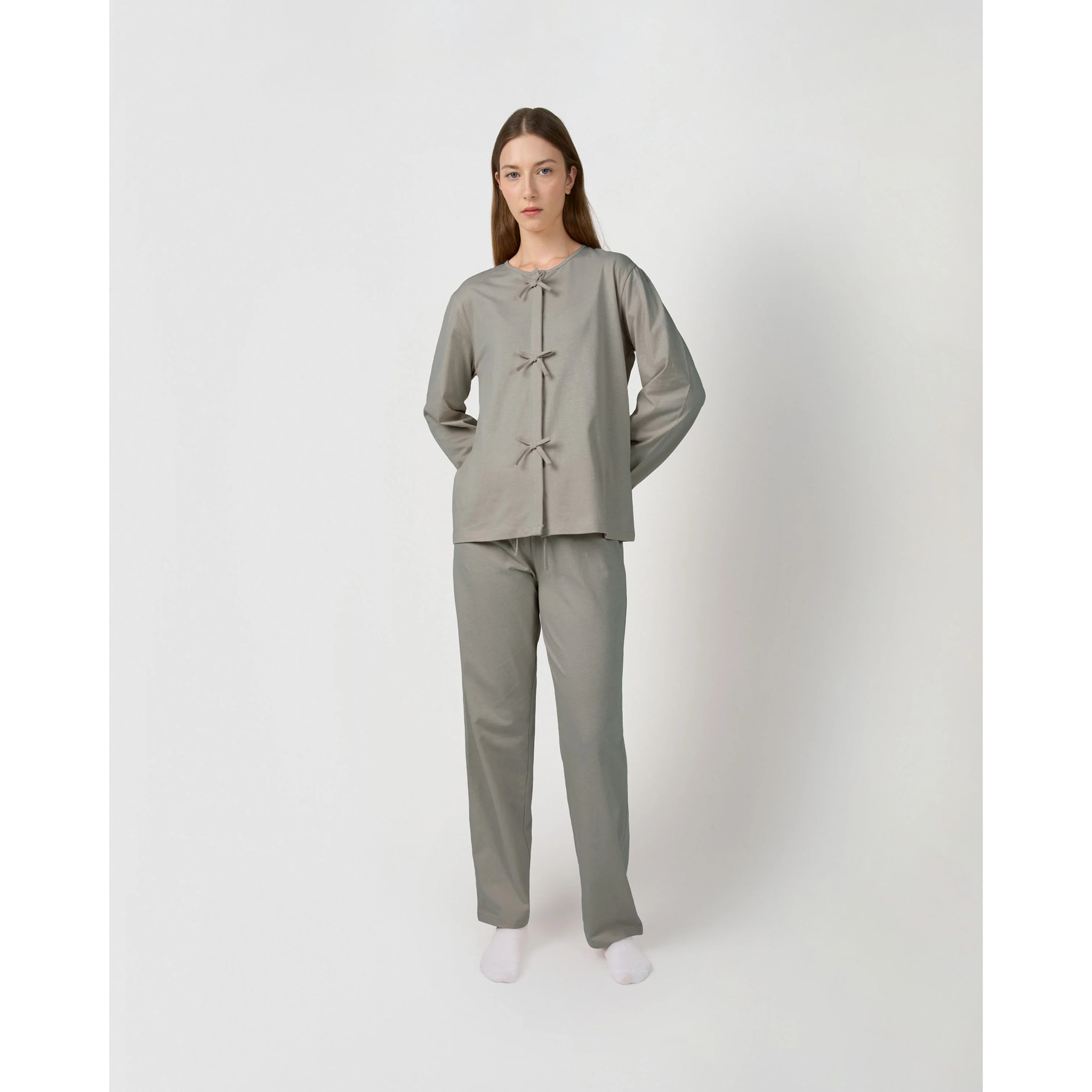 Pijama largo de algodón lazo gris
