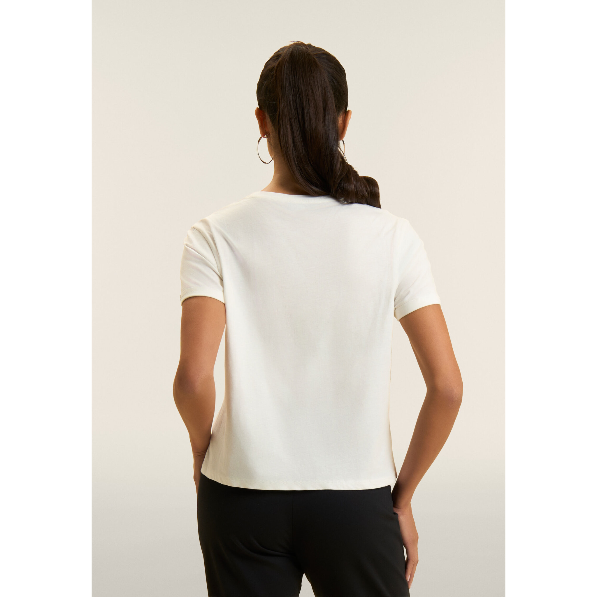 T-shirt cropped in jersey fiammato con risvolto sulle maniche