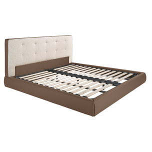 Cama Angel Cerdá capitoné de matrimonio con cabecero en tela en blanco roto y estructura de polipiel en marrón y patas de acero inoxidable en negro 199x224x98cm