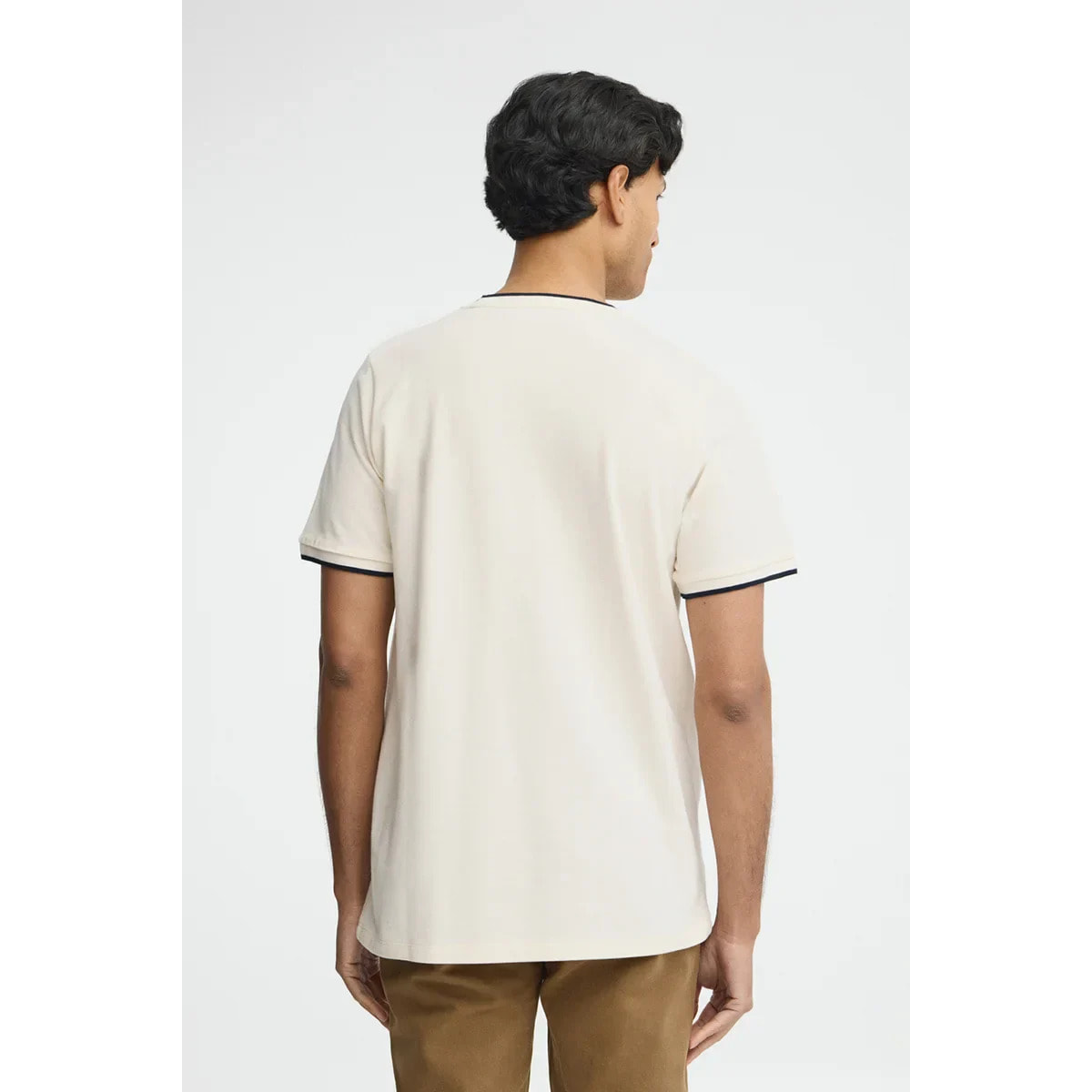 Camiseta color crudo de tejido pique con logo Rigby Go