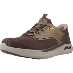 Sneakers de  Hombre de la marca SKECHERS  modelo SLIP-INS ARCH FIT CROSSER - CHOZEN MARRON