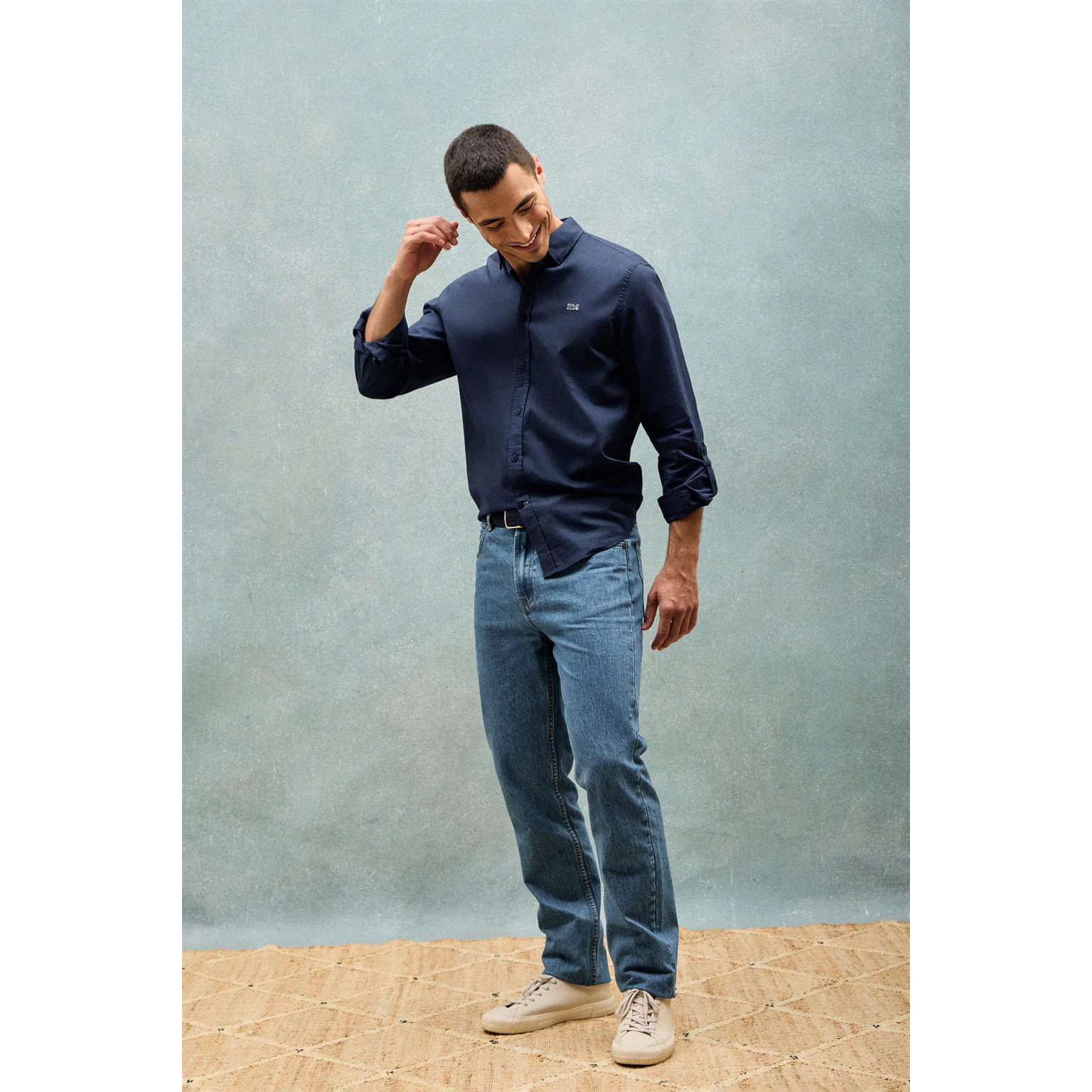 Camicia blu marino in lino-cotone regular fit con logo ricamato