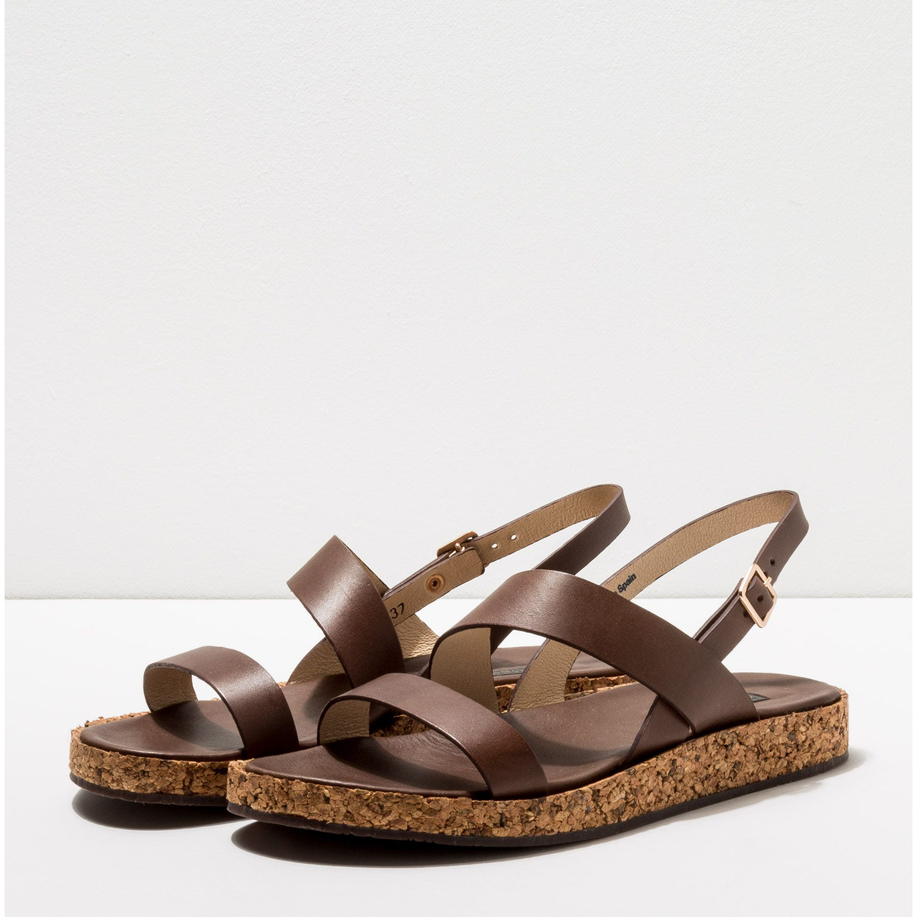 Sandalias S3212 RESTORED SKIN BROWN / TARDANA color Brown