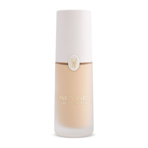 PARTY HARD Fondotinta fluido vegan friendly dal finish luminoso e naturale