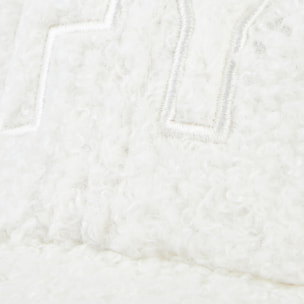 Cappellino sherpa con maxi ricamo FY tono su tono