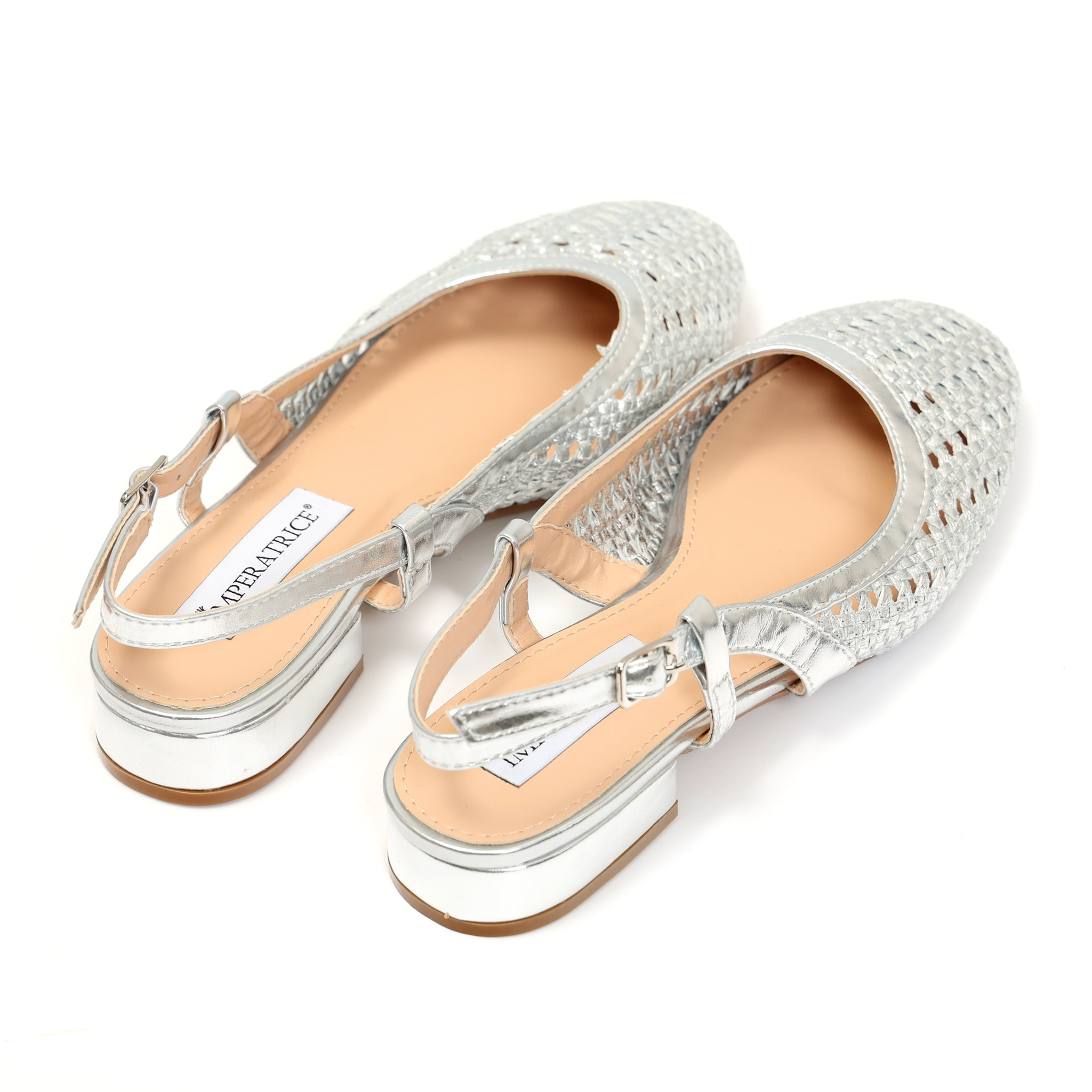 Ballerine slingback in simil pelle con tomaia bucherellata