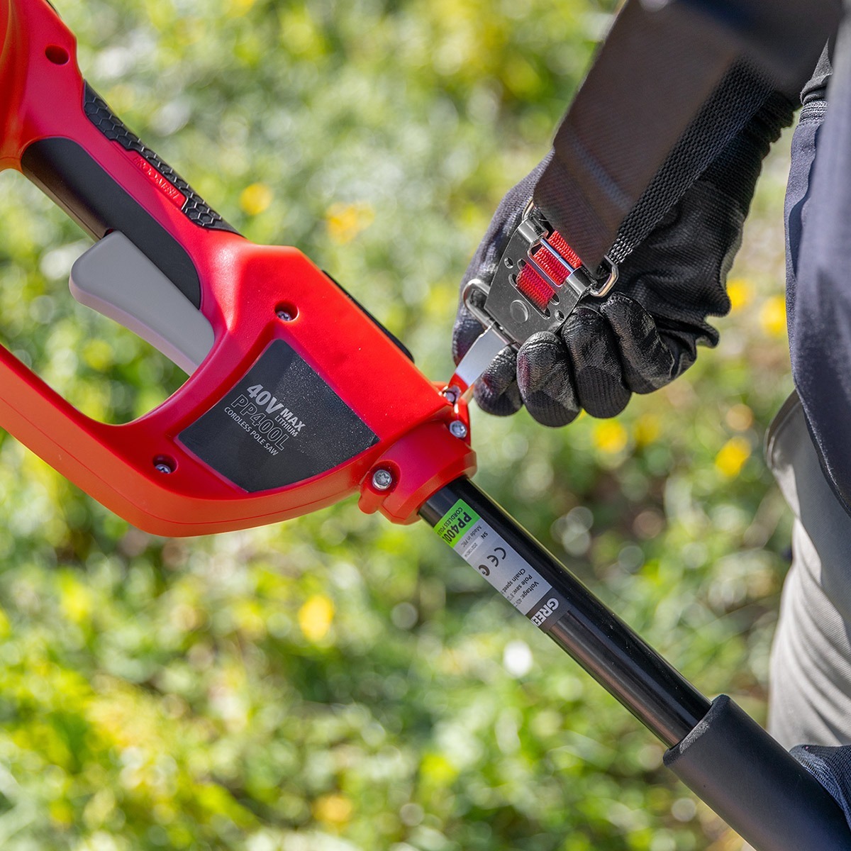 Podadora de altura de batería espada de  8”(203mm) capacidad de corte - Greencut PP400L