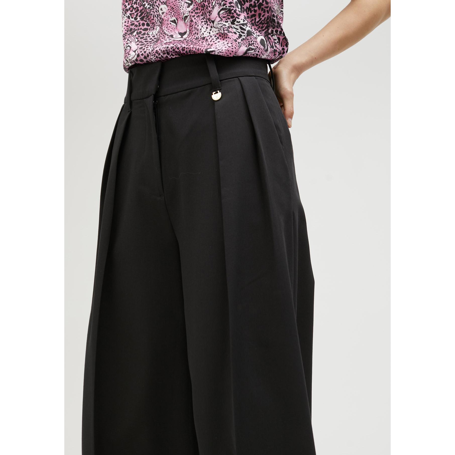 Pantaloni a palazzo con pinces