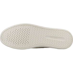 Nauticos Hombre de la marca GEOX  modelo U AVOLA B MARRON CLARO