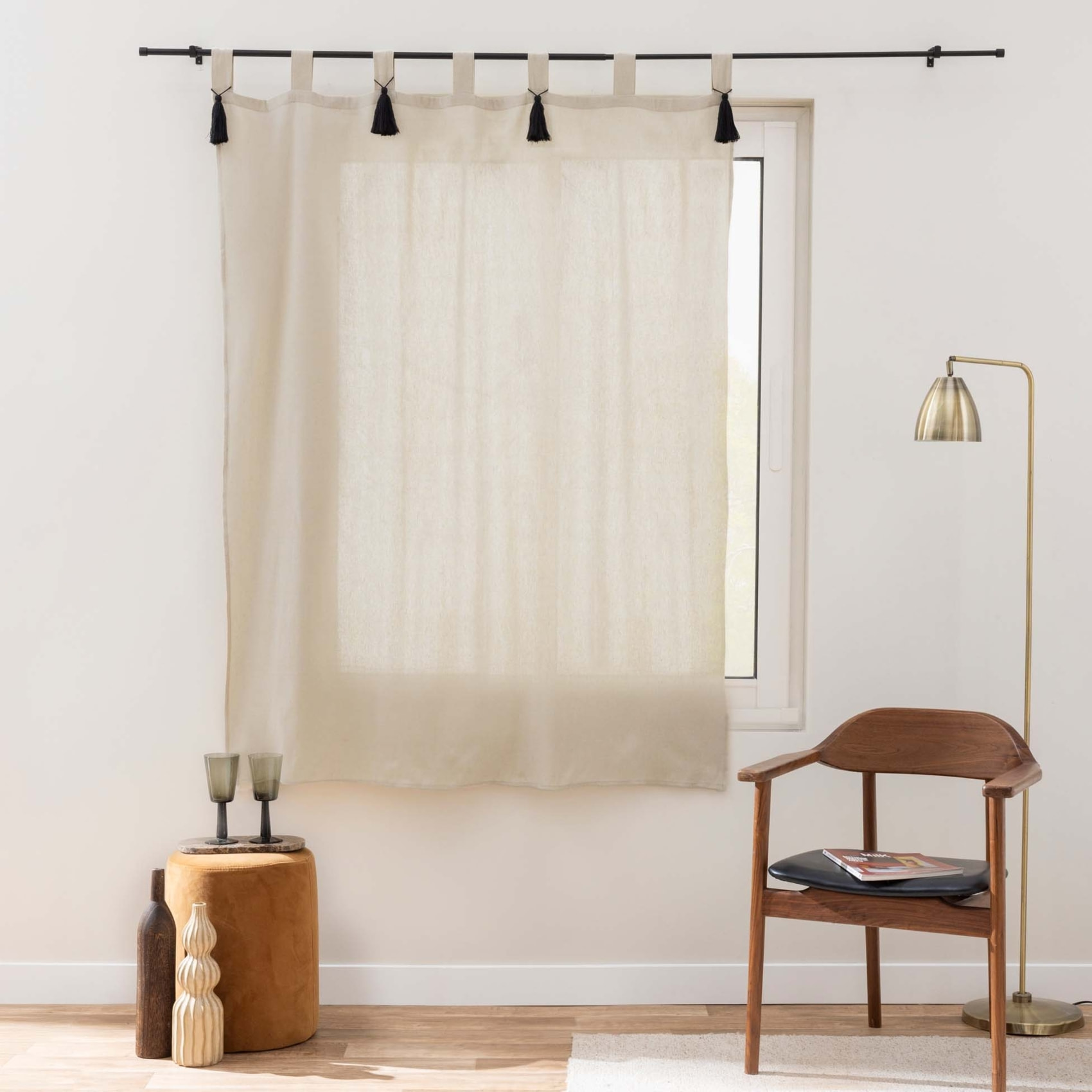 Rideau tamisant polycoton avec passants et pompons - Beige