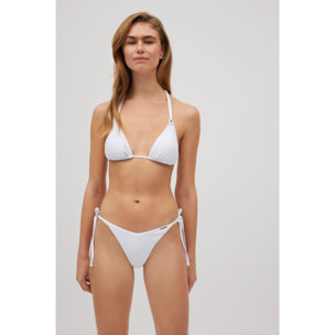 Set bikini a triangolo con trama bianca