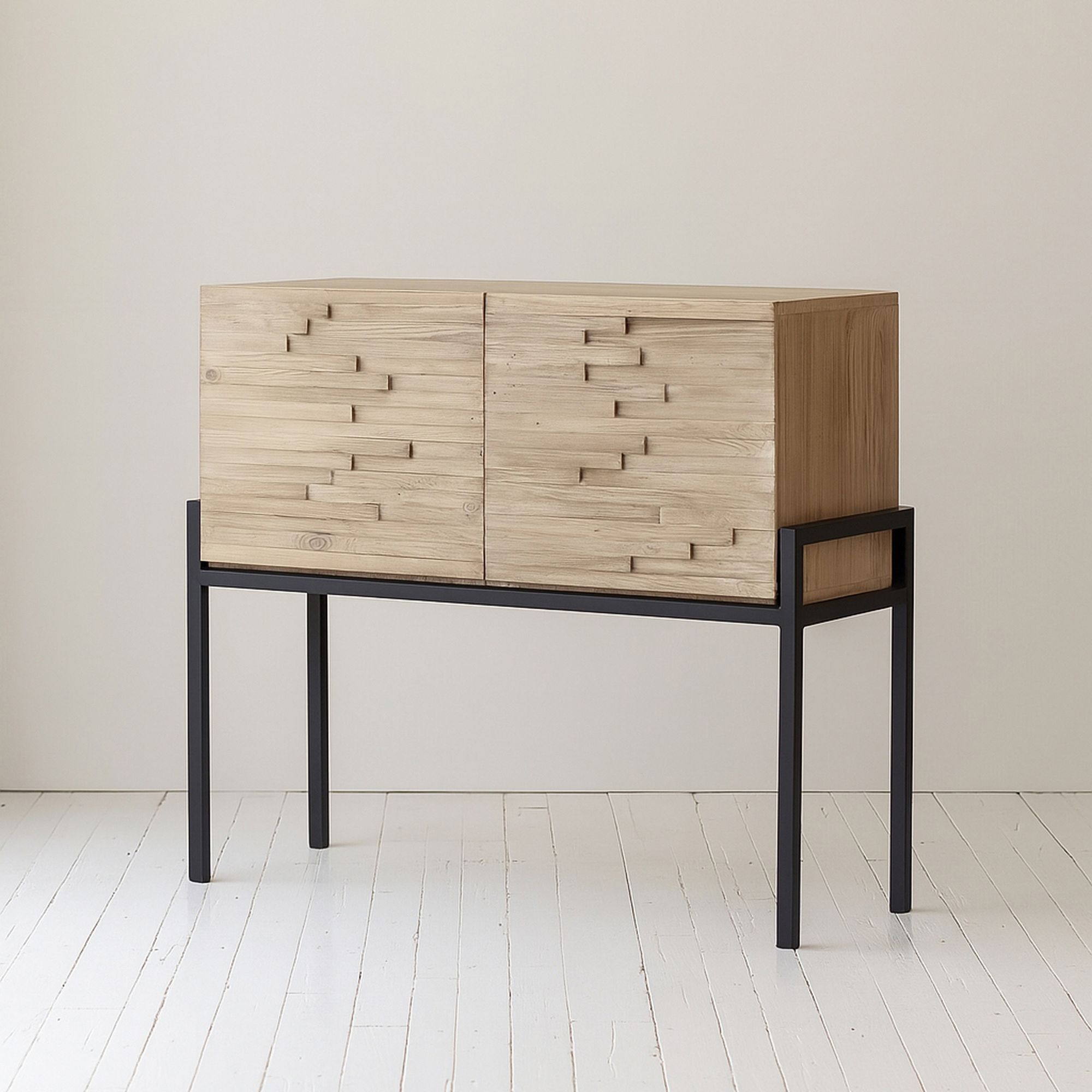 Buffet 2 portes en pin recyclé et pieds en métal noir KRISTEN