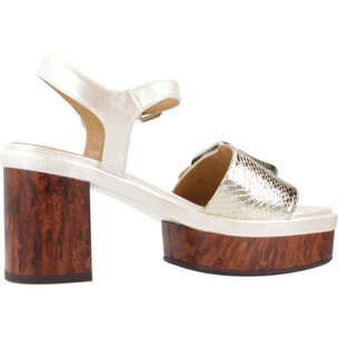 SANDALIAS NOA HARMON 9668N