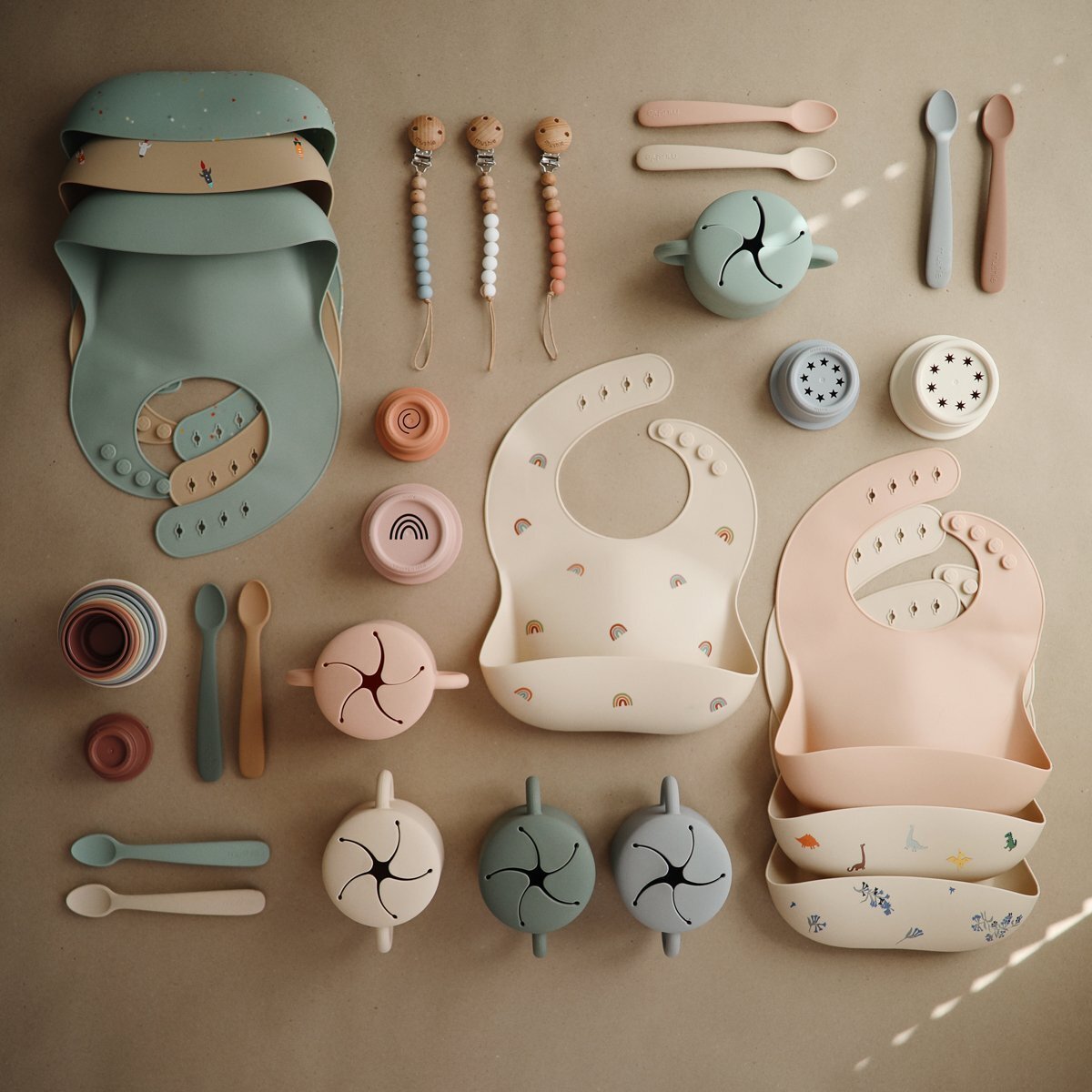 Mushie Babero Silicona Print