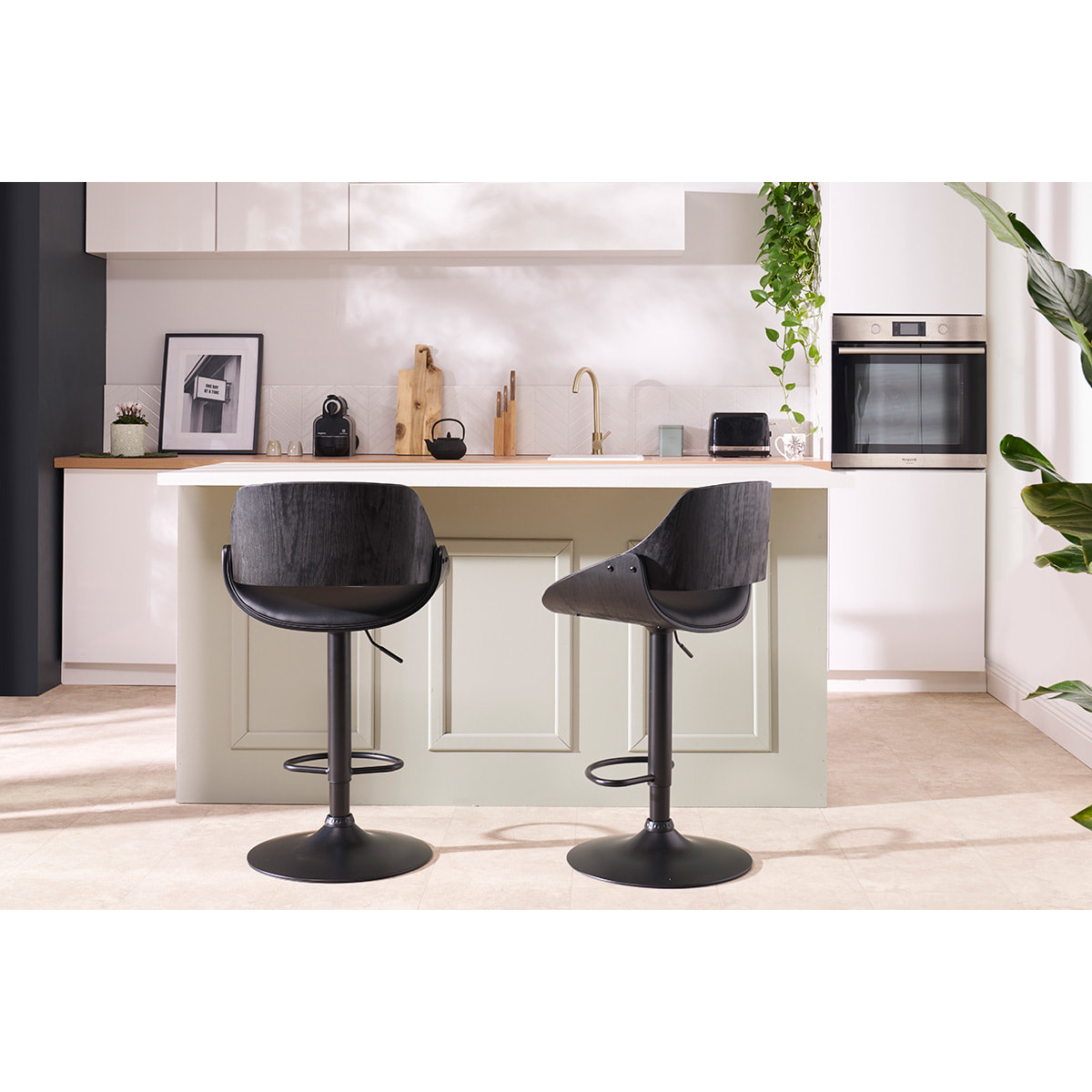 Tabouret de bar design réglable pivotant 360° blanc et bois clair CLASH