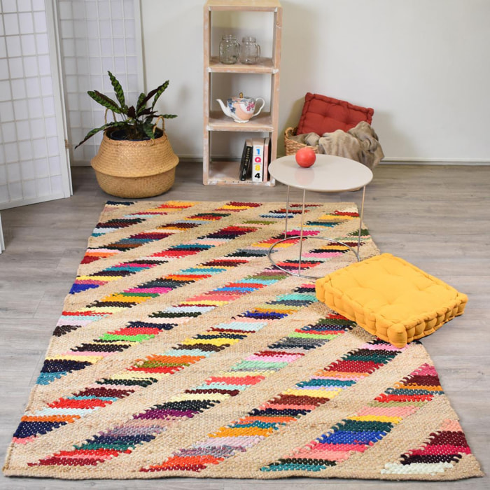 Tapis en jute fait à la main motif géométrique COMU