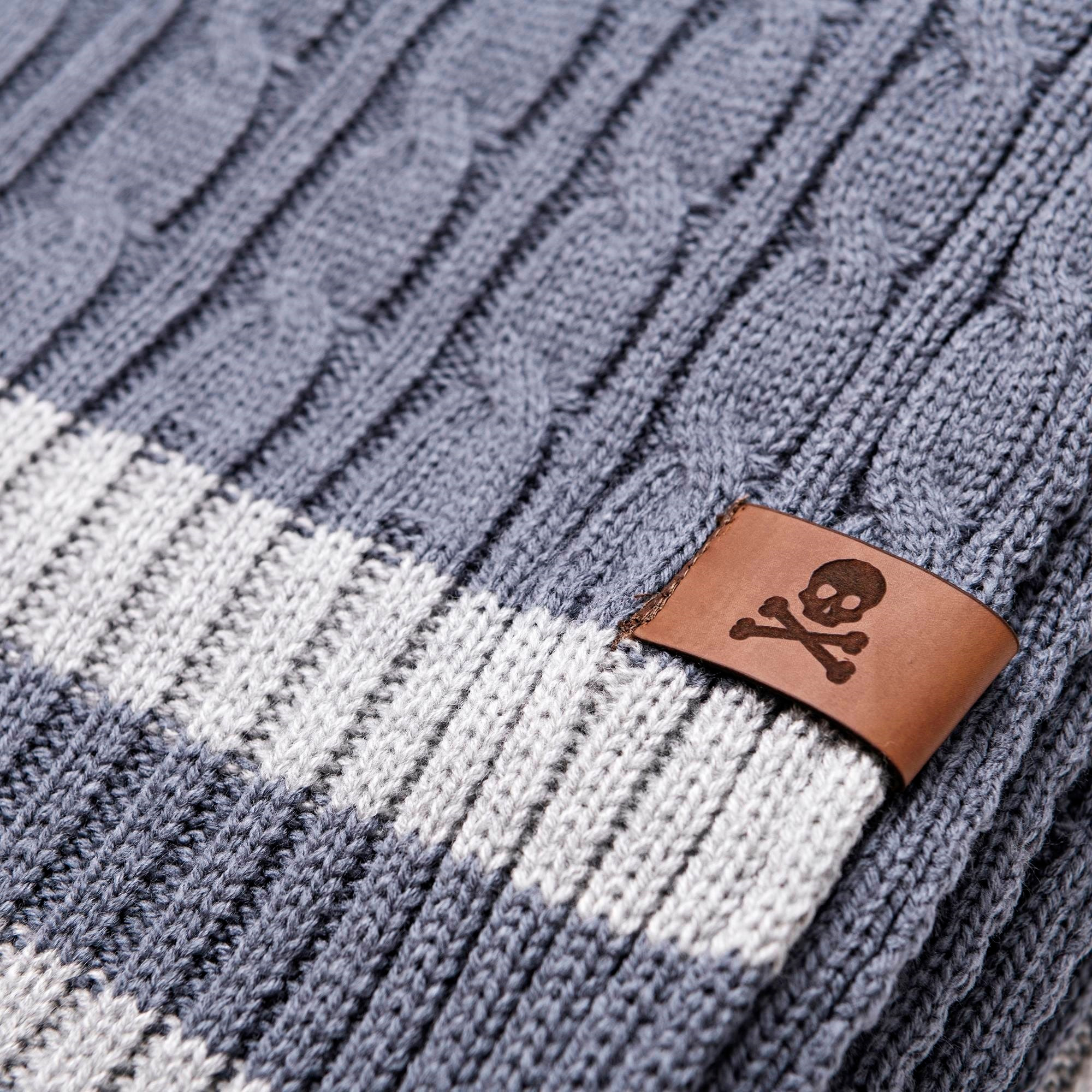 Manta de punto 140x190cm 100% acrílico 200gsm azul con rallas grises scalpers home