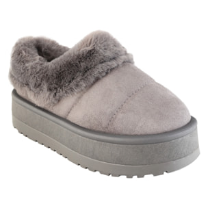 Ciabatte in simil camoscio imbottite con platform