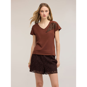 Motivi - T-shirt con ricamo sulla spalla - Marrone
