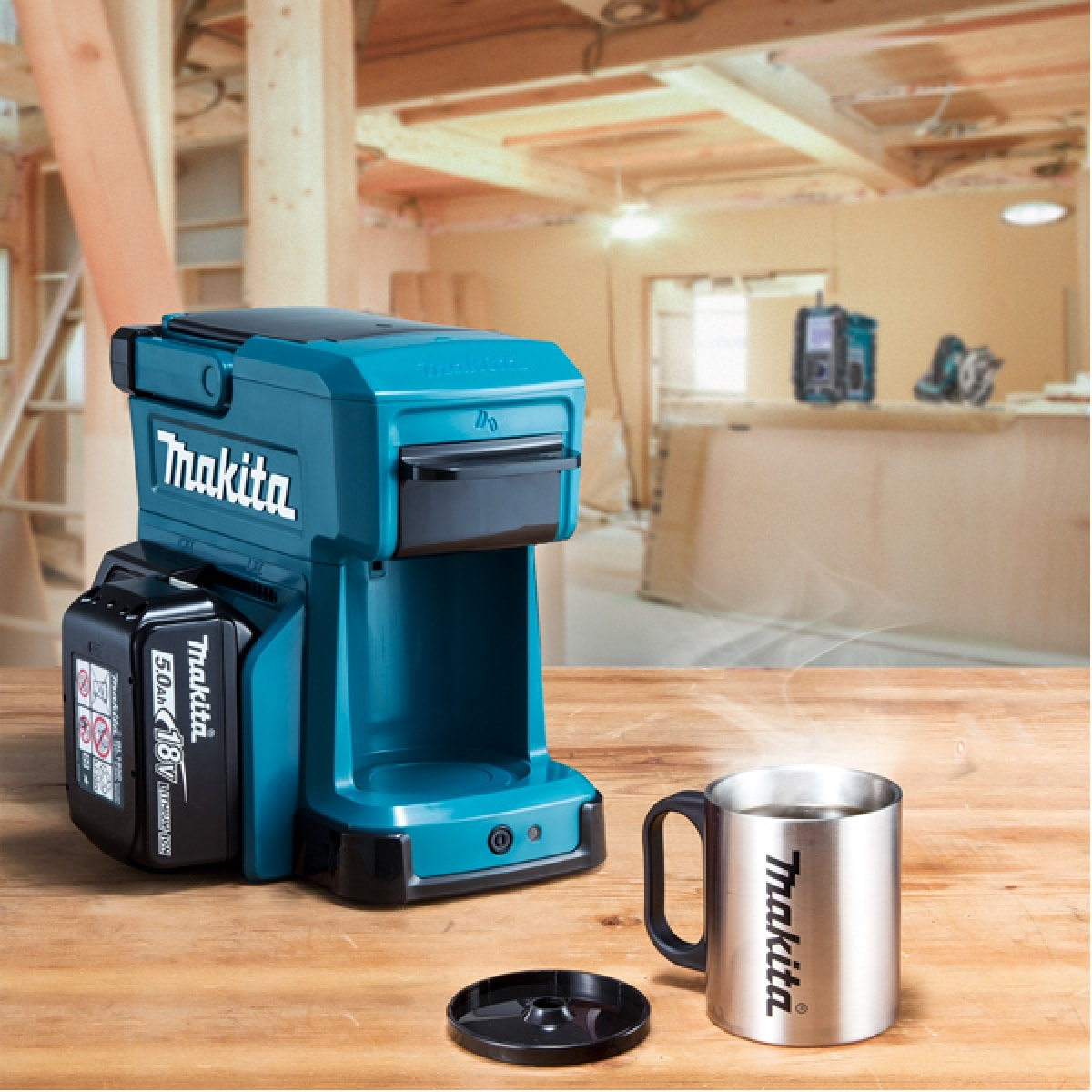 Cafetière 18V ou 12V - MAKITA - sans batterie ni chargeur - DCM501Z