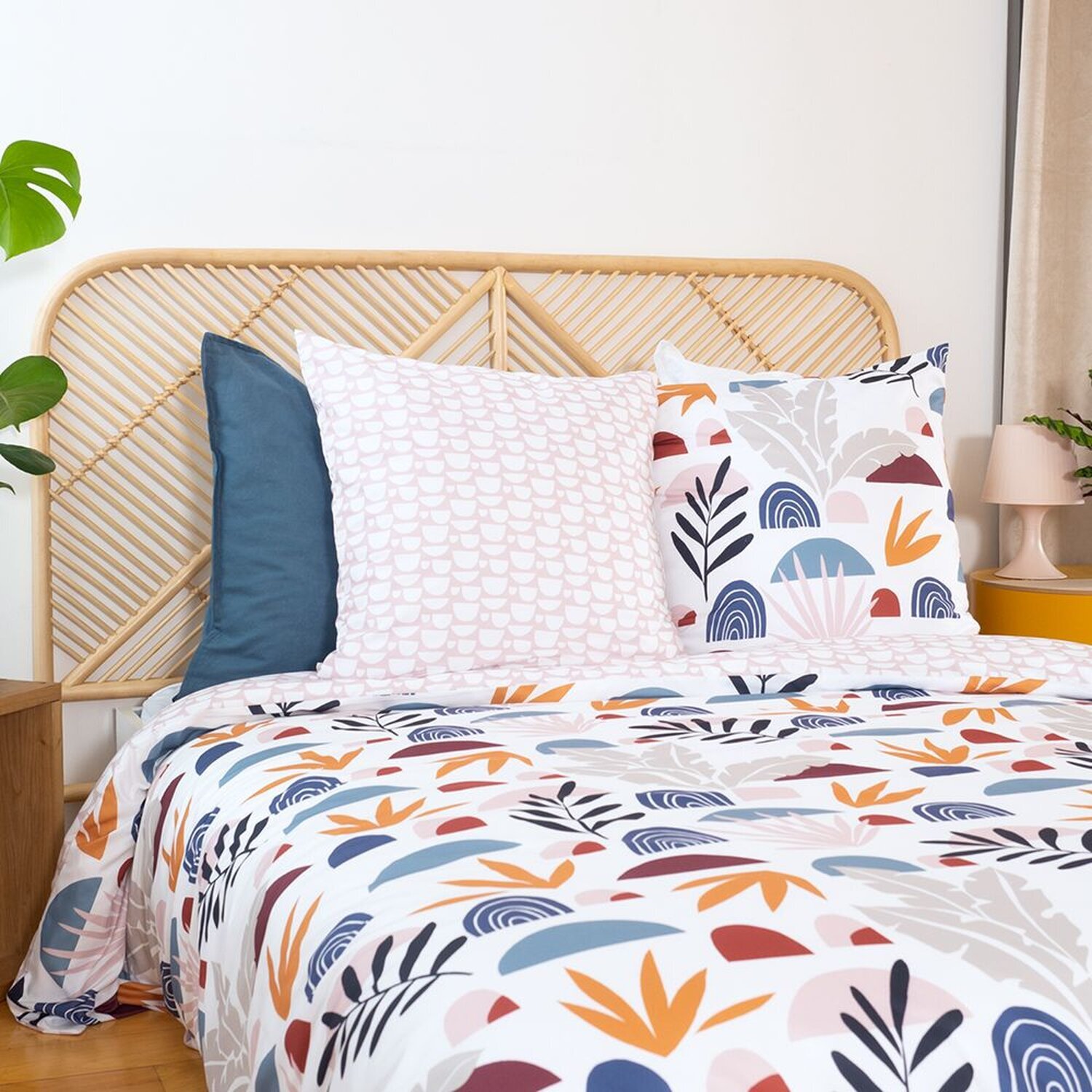 Parure housse de couette + taies 100% polyester 72gsm domy