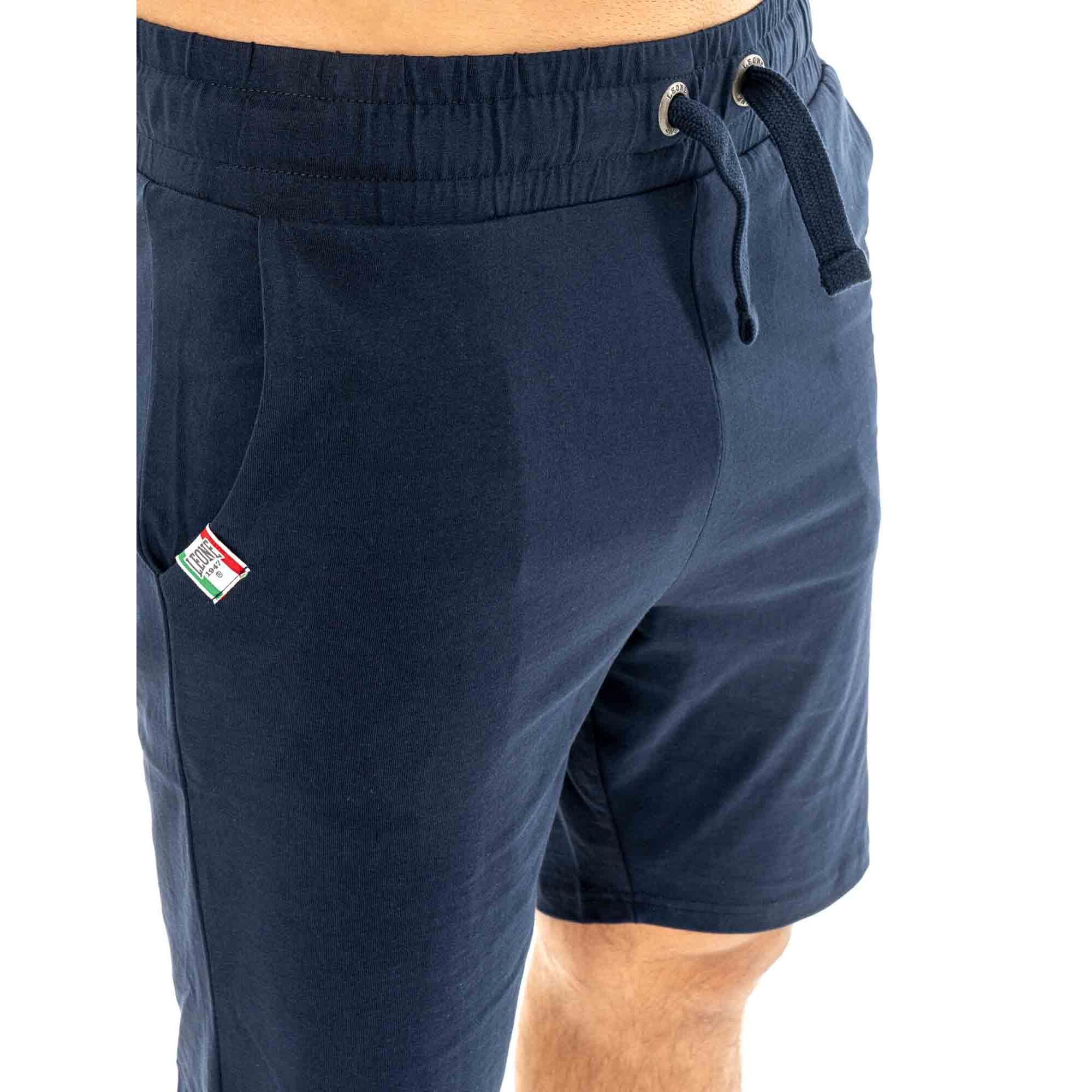 Completo set da uomo composto da t-shirt e pantaloncini Leone Basic