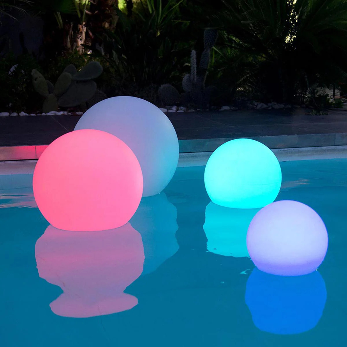 Boule lumineuse sans fil BOBBY RGB D30CM