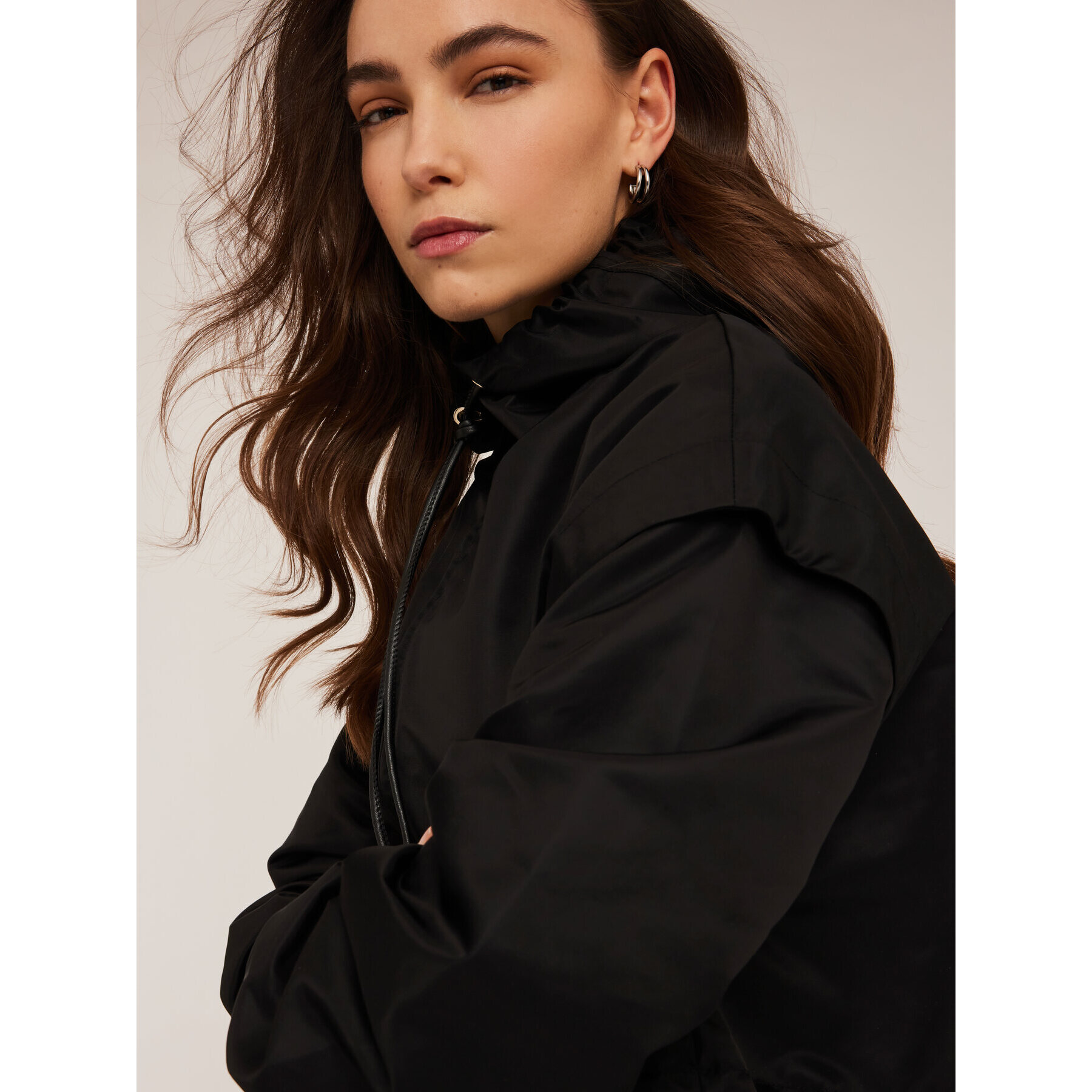 Motivi - Parka de nailon con jareta - Negro