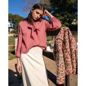 Blusa de manga larga con lazada