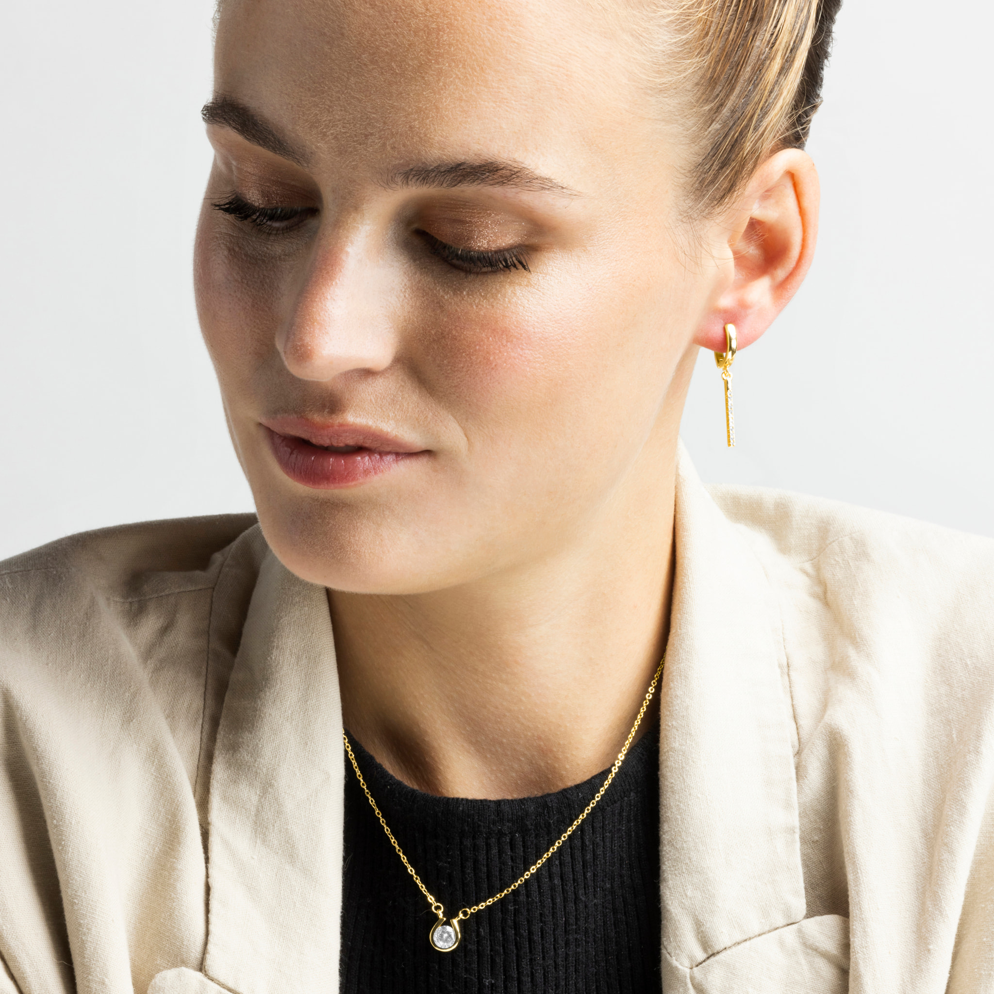 Collar de Circonita Brillante acabado en oro amarillo de 18K